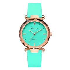 2019 Geneva Fashion Luxury Brand Women Watch Silicone Strap Simple Pin Buckle Ladies Clock Quartz Wrist Watches relogio feminino